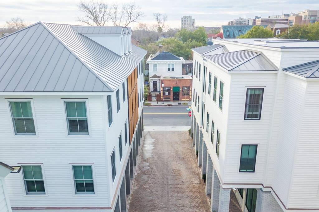 The Cooper Suite At 122 Spring Charleston Exterior photo