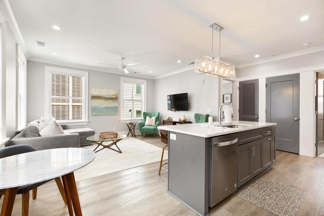 The Cooper Suite At 122 Spring Charleston Exterior photo